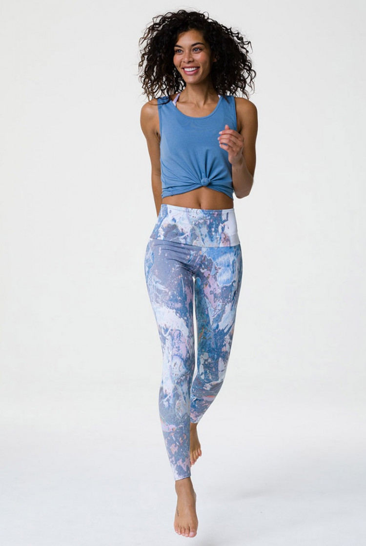 Check out this amazing top from Evolve Fit Wear – Onzie Knot Crop Top 